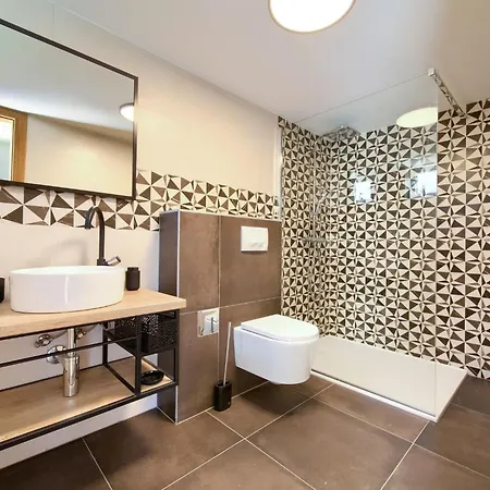 Siora In By Interhome Appartement Njivice